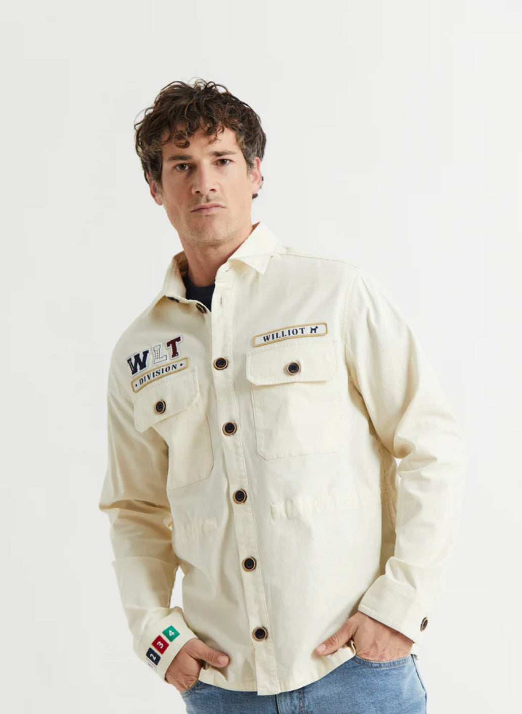 SOBRECAMISA CON PARCHES WILLIOT
