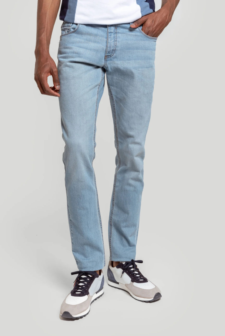 PANTALON TEJANO ÁCIDO REGULAR FIT A LA VAQUERA