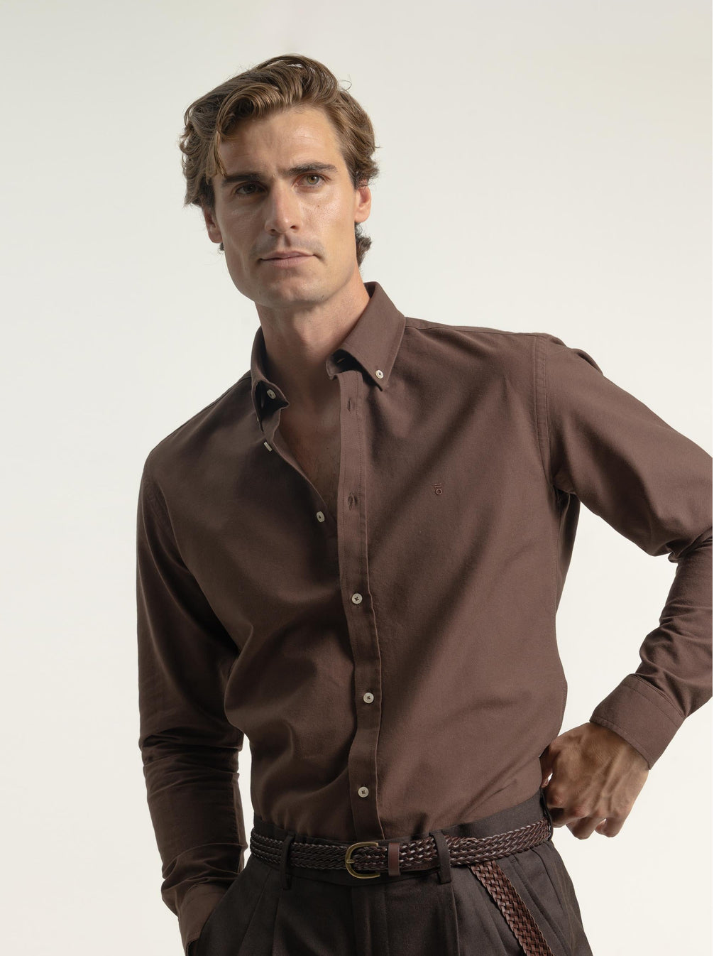 CAMISA OXFORD ALGODÓN CHOCOLATE PUROEGO