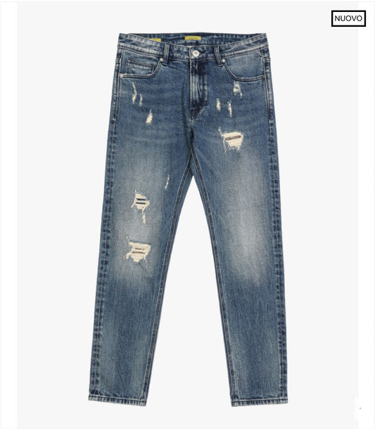 PANTALON TEJANO REGULAR FIT CON ROTOS GIANNI LUPO