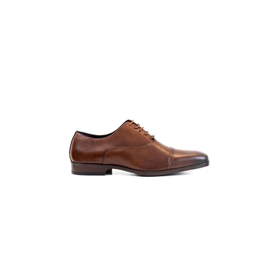ZAPATO OXFORD QUARTER BROGUE MARRÓN PUROEGO