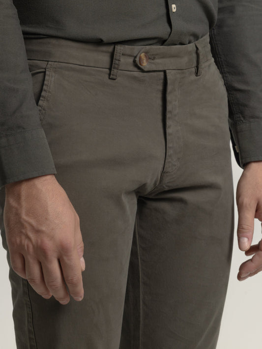 PANTALON CHINO TWILL VERDE BOSQUE PUROEGO