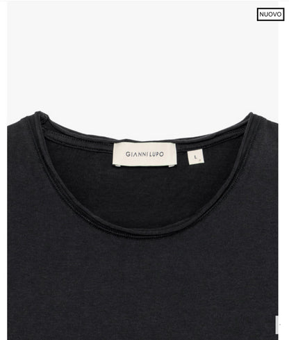 CAMISETA C/CARACOL BASIC NEGRA GIANNI LUPO