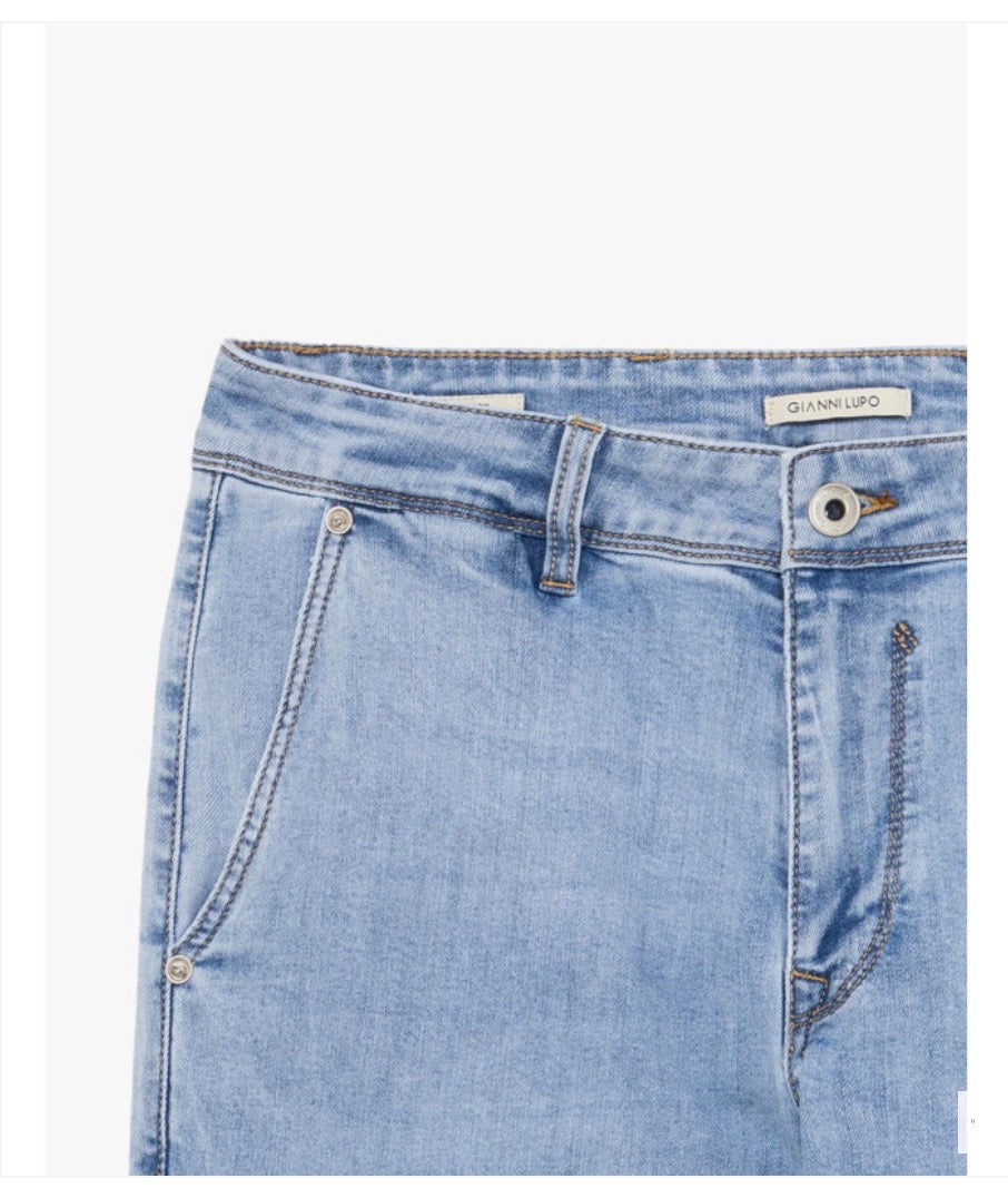 JEANS KENSON DE CORTE AJUSTADO CON BOLSILLOS AMERICANOS GIANNI LUPO