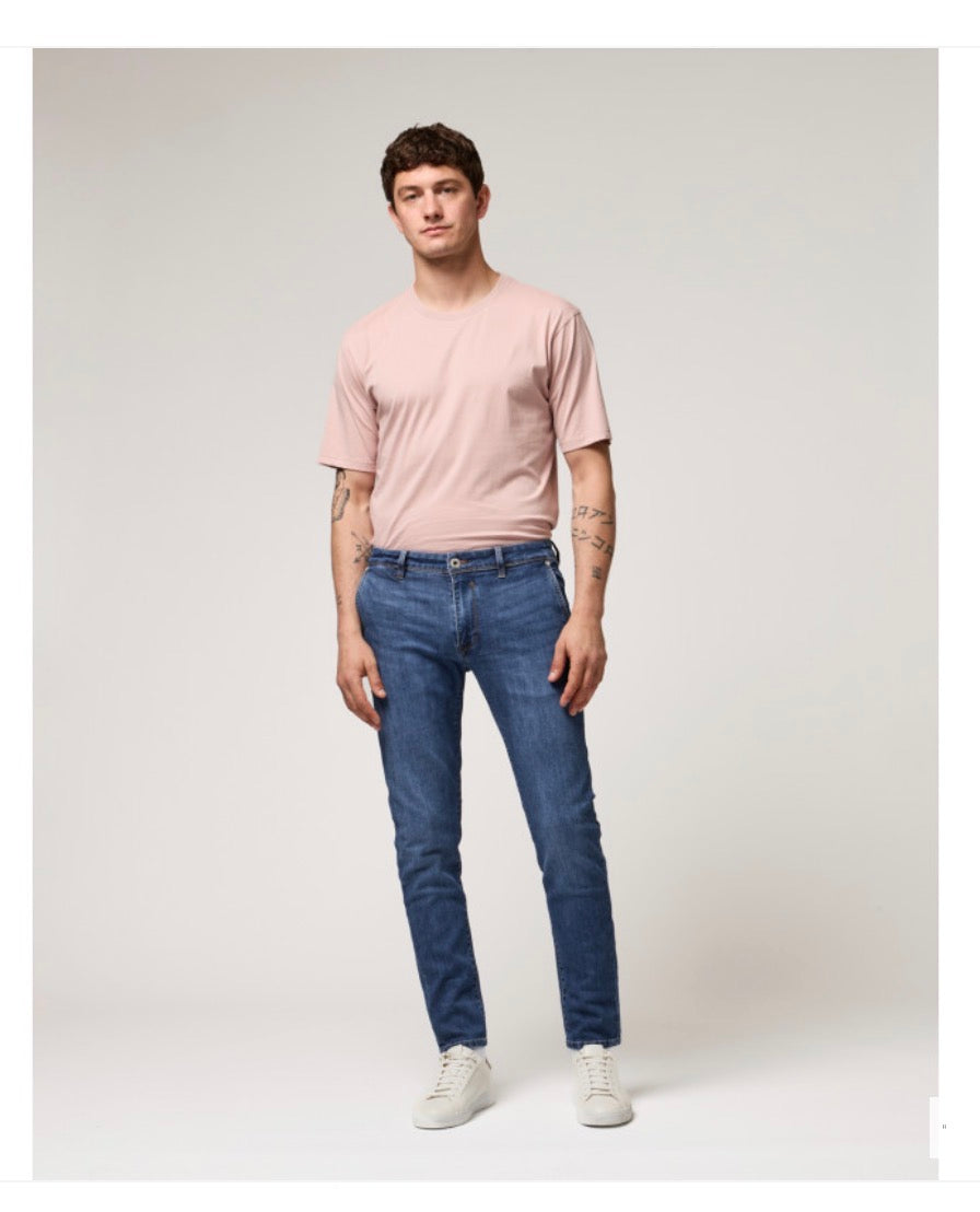 JEANS KENSON DE CORTE AJUSTADO CON BOLSILLOS AMERICANOS GIANNI LUPO