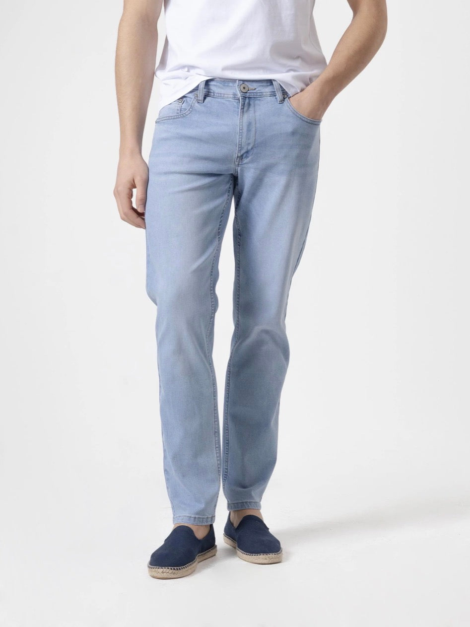JEANS SLIM FIT AZUL CLARO PUROEGO