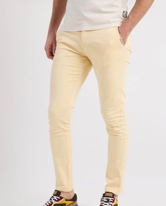 PANTALÓN CHINO SLIM V26 MANTEQUILLA WILLIOT