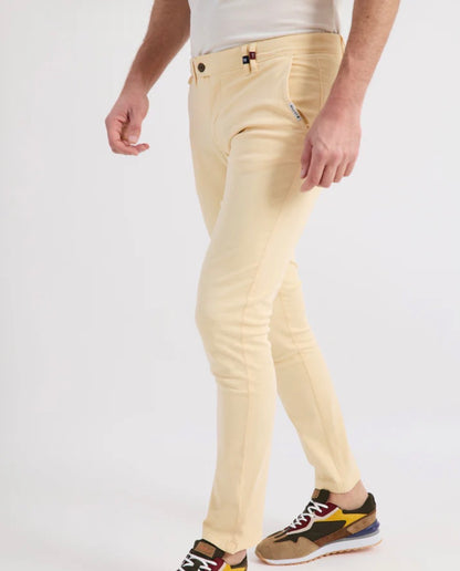 PANTALÓN CHINO SLIM V26 MANTEQUILLA WILLIOT