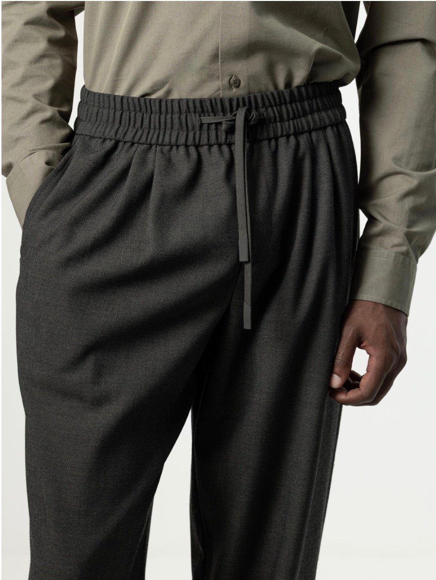 PUROEGO PANTALÓN WIDE FIT CORDÓN VERDE