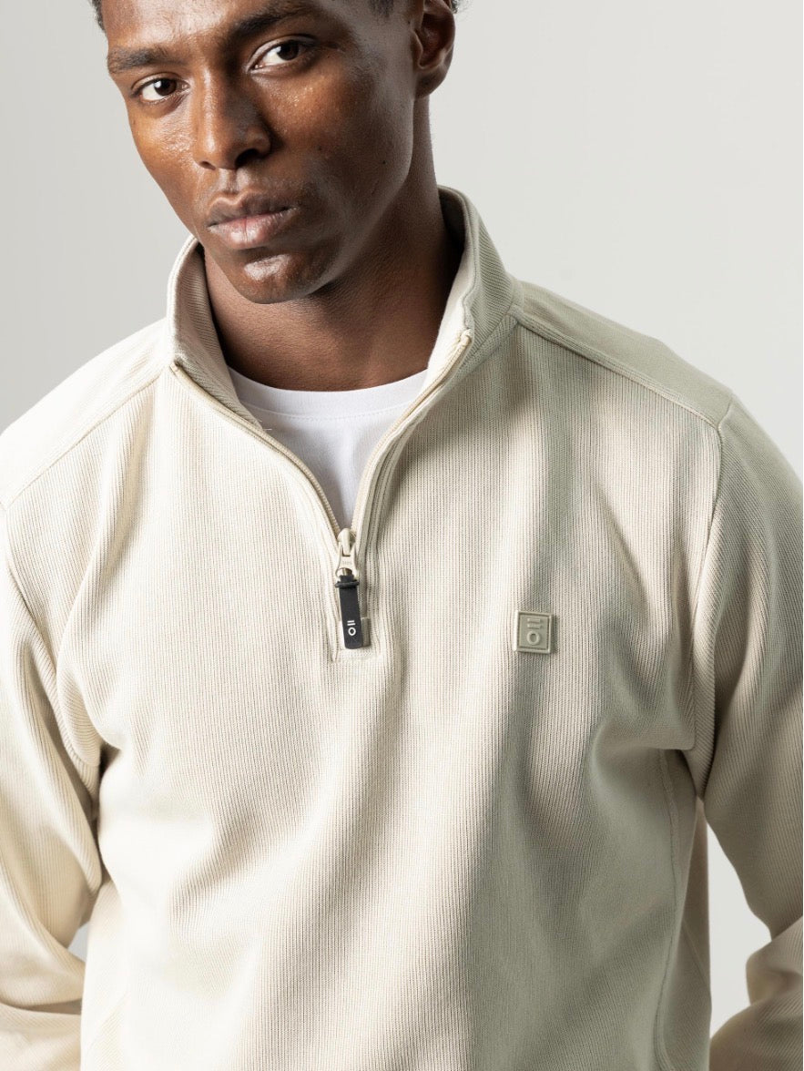 PUROEGO SUDADERA CUELLO MOCK MEDIA CREMALLERA CRUDO