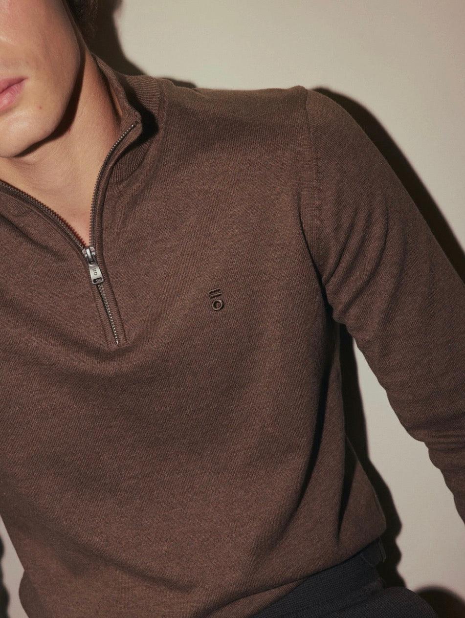 PUROEGO JERSEY CUELLO MOCK CREMALLERA MARRÓN